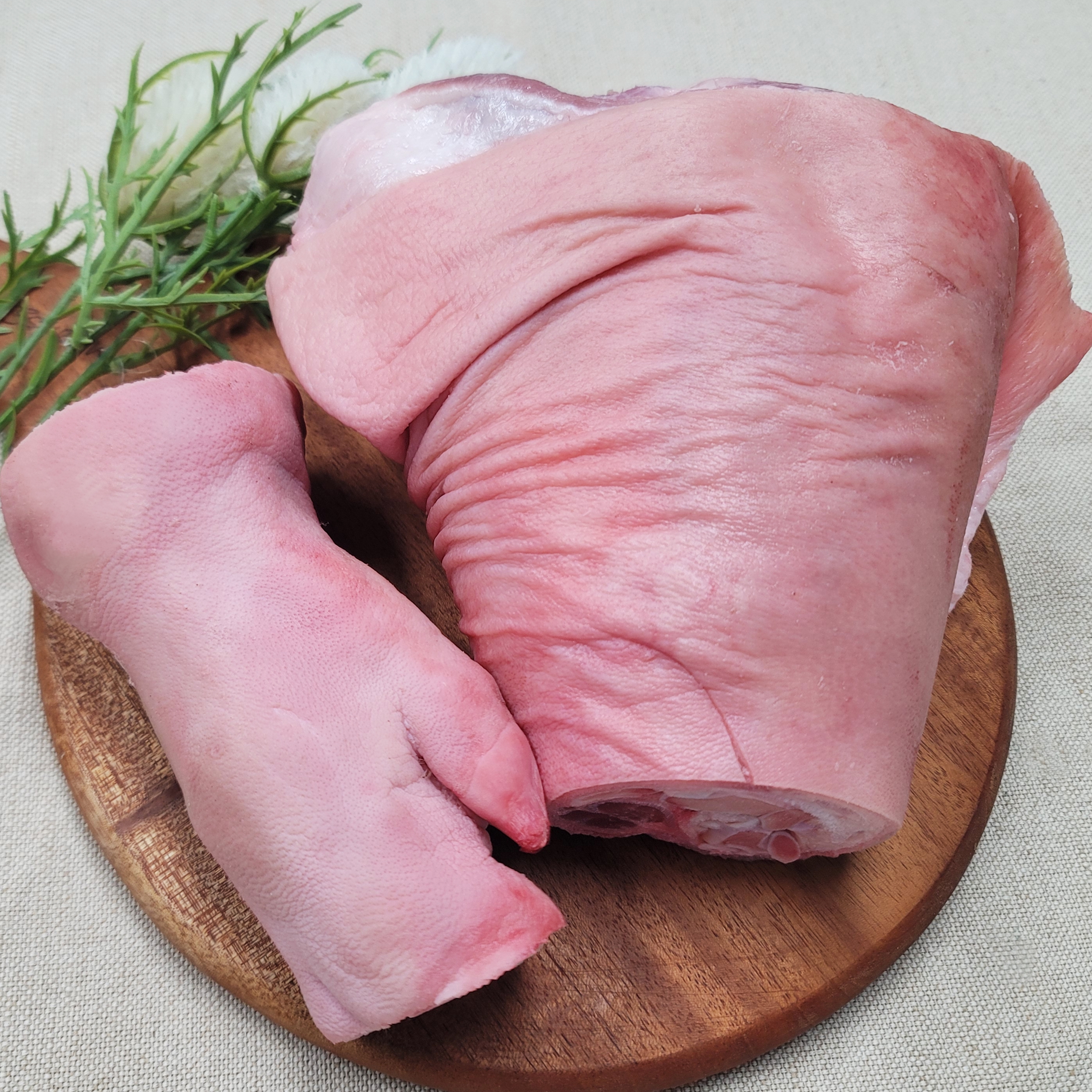 돼지 족발 생족발 장족 전족 돼지족 앞다리 (1.8kg 이상) 냉동 : 더예쁜한우