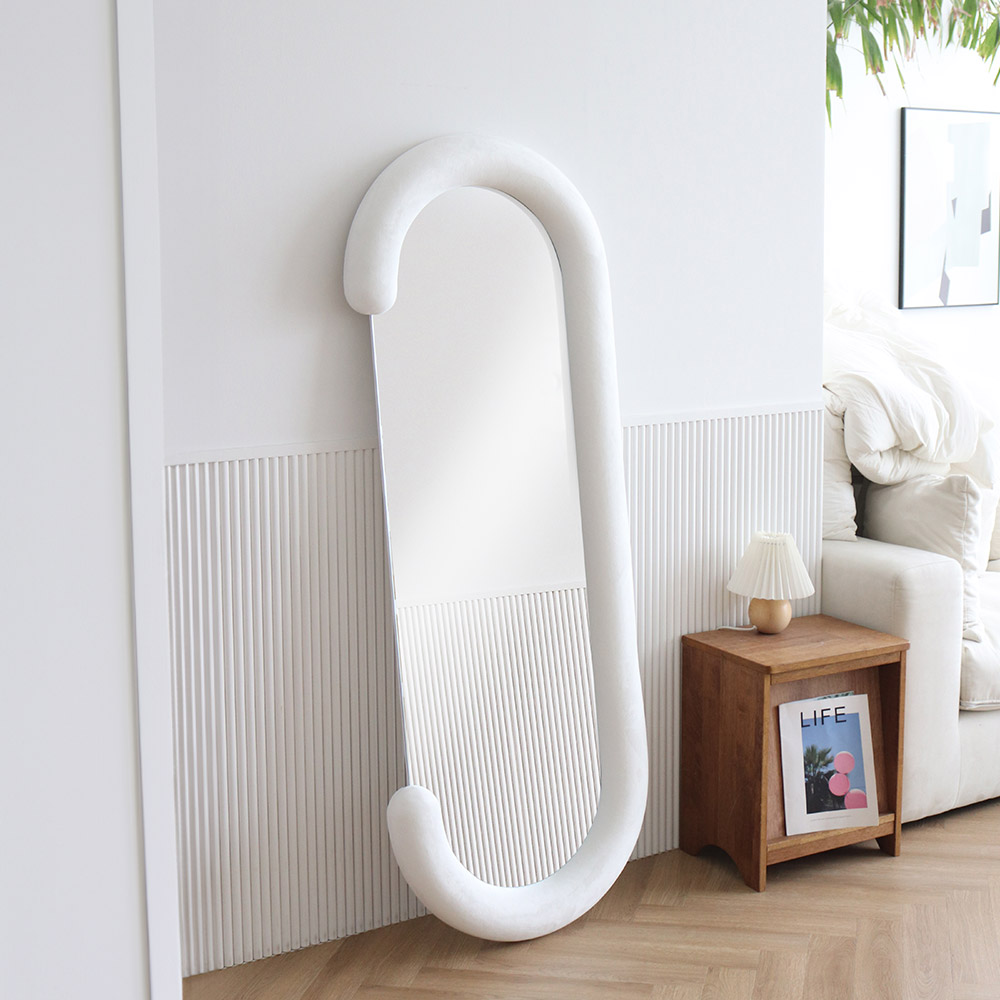 비알프렌드 에끌레 벽걸이 스탠드 프레임 고급 대형 전신거울 포토존(2color)