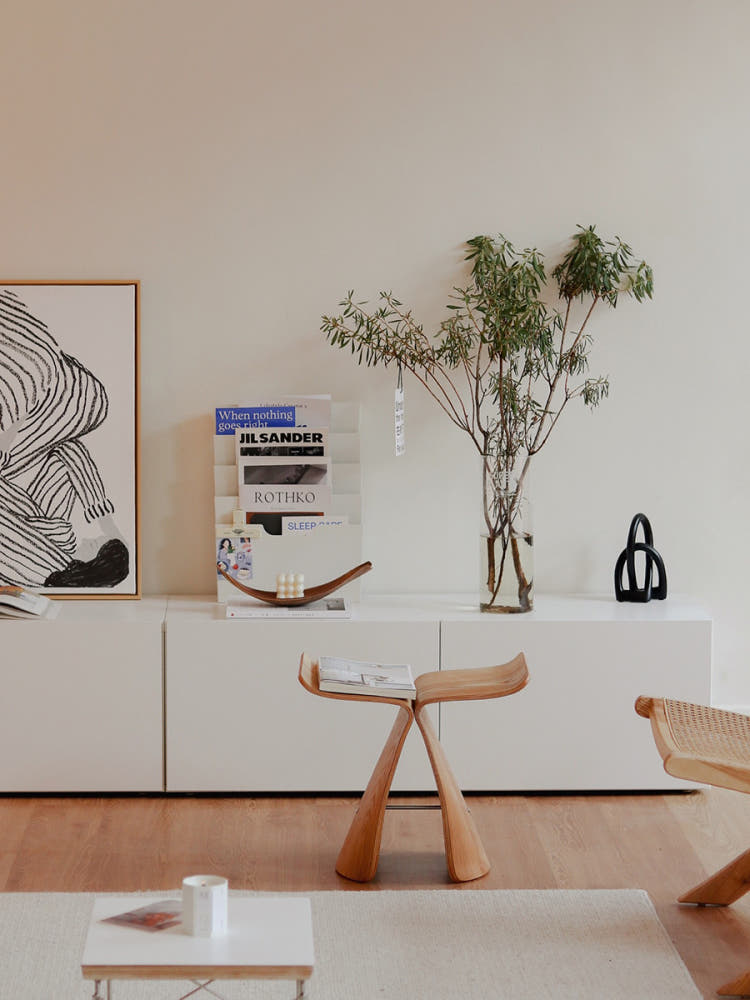 버터플라이 스툴 상세