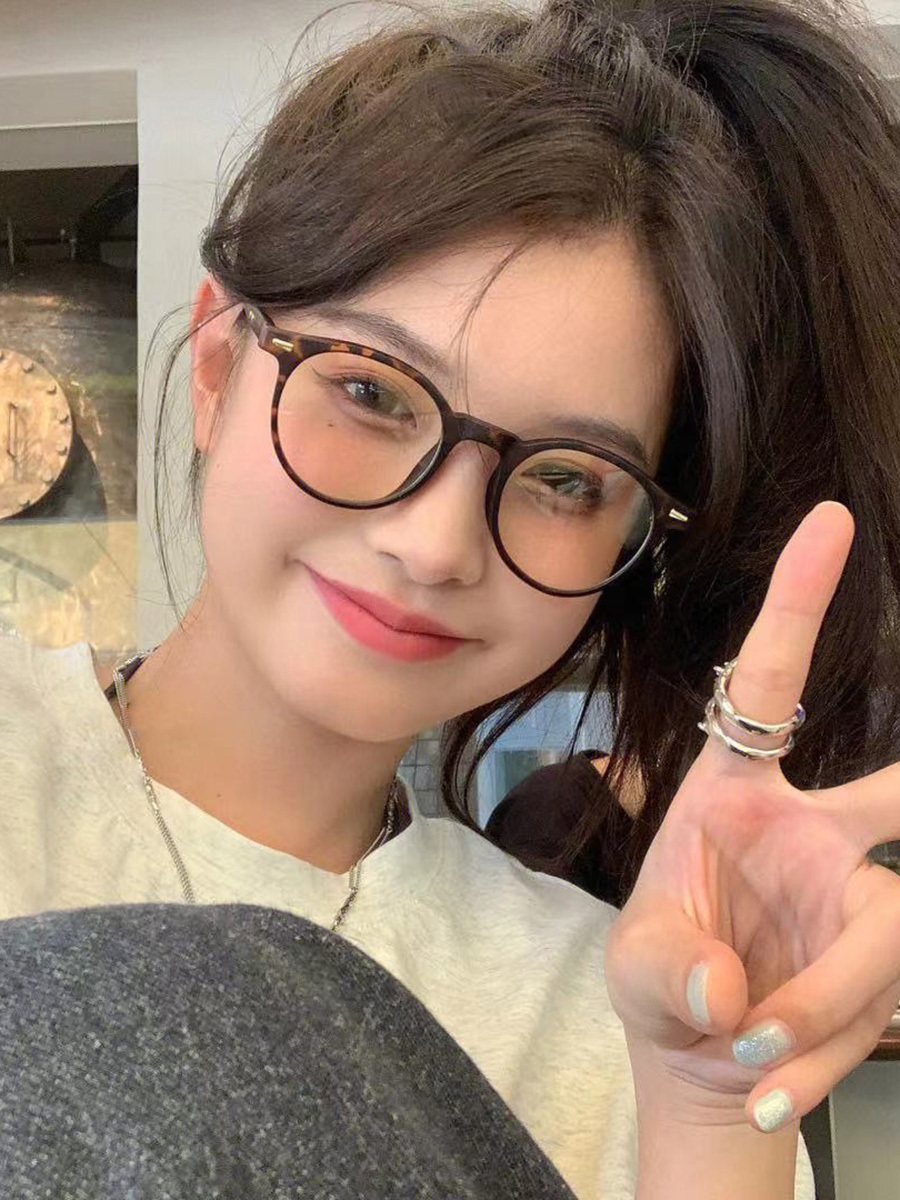 여자연예인 뿔테안경 블루라이트차단 1화 블랙 원형 쌩얼 악세사리 6컬러 - 상세 이미지 3