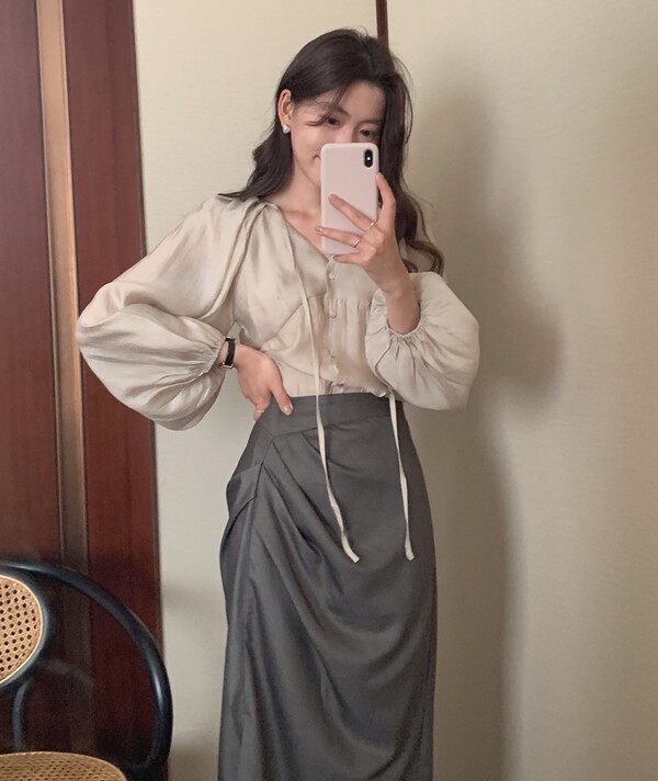 엘모 여성 벌룬 블라우스 하객룩 쉬폰 루즈핏 긴팔 - 상품 이미지
