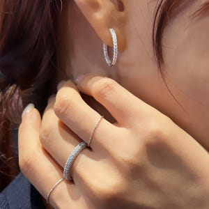 또블링 시그니처 파베 세팅 듀얼 블링 원터치 실버 링귀걸이 솔직 후기 | 실사용자 리뷰 분석 - 상품 이미지 4