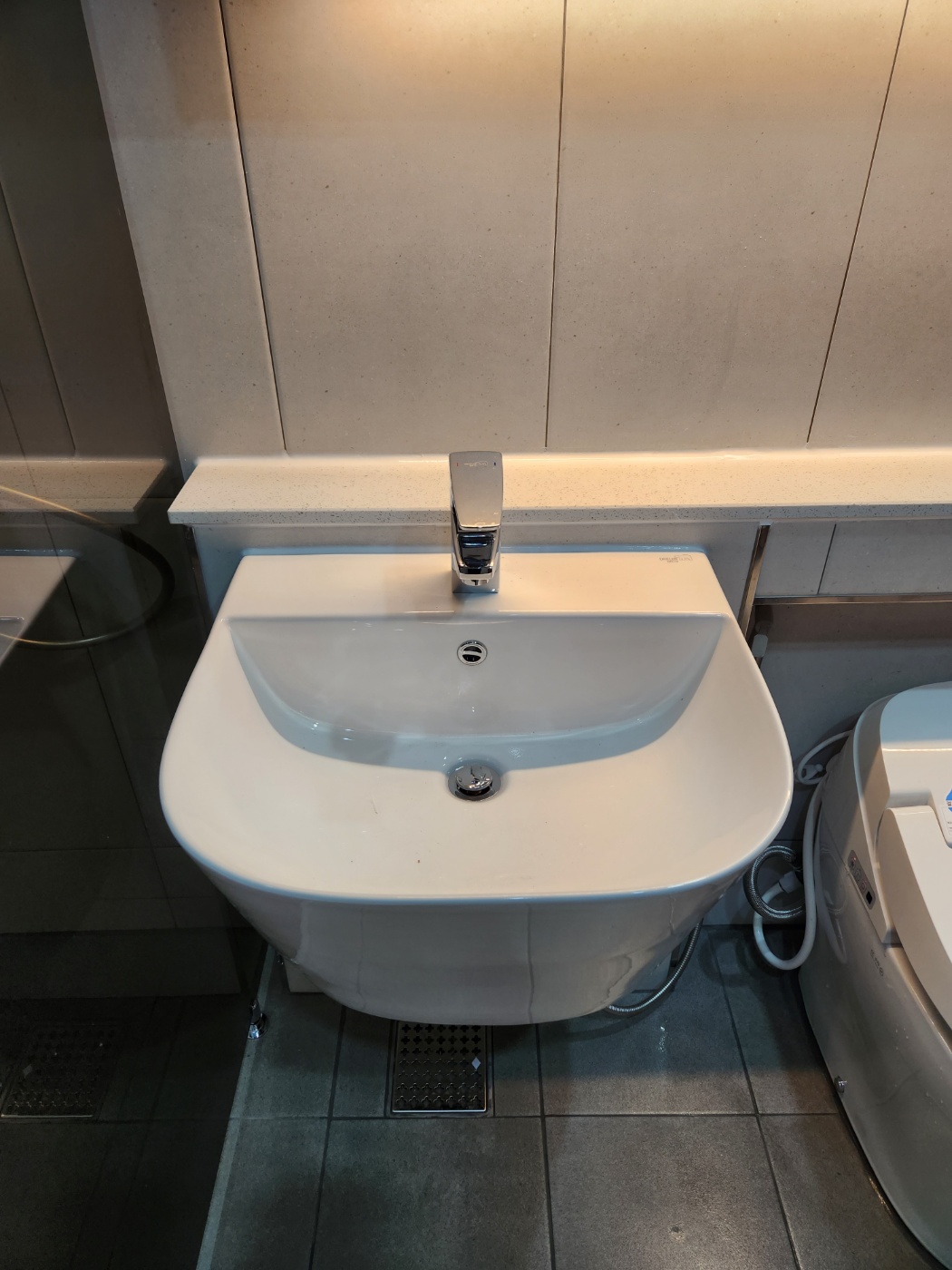 (부산 울산 양산 창원 마산 진해 장유 김해) 대림바스 일체형 세면기교체 CL-384 CL384 아덱스실리콘 마감 - 상세 이미지 3