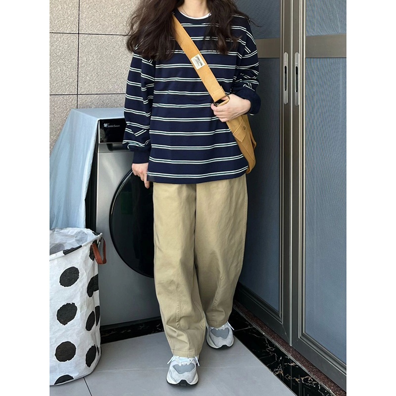 스트라이프 긴팔 티셔츠 루즈핏 여자 유명인 스타일 기자회견 힙한 우라하라 패션 코디 블루 - 상세 이미지 2