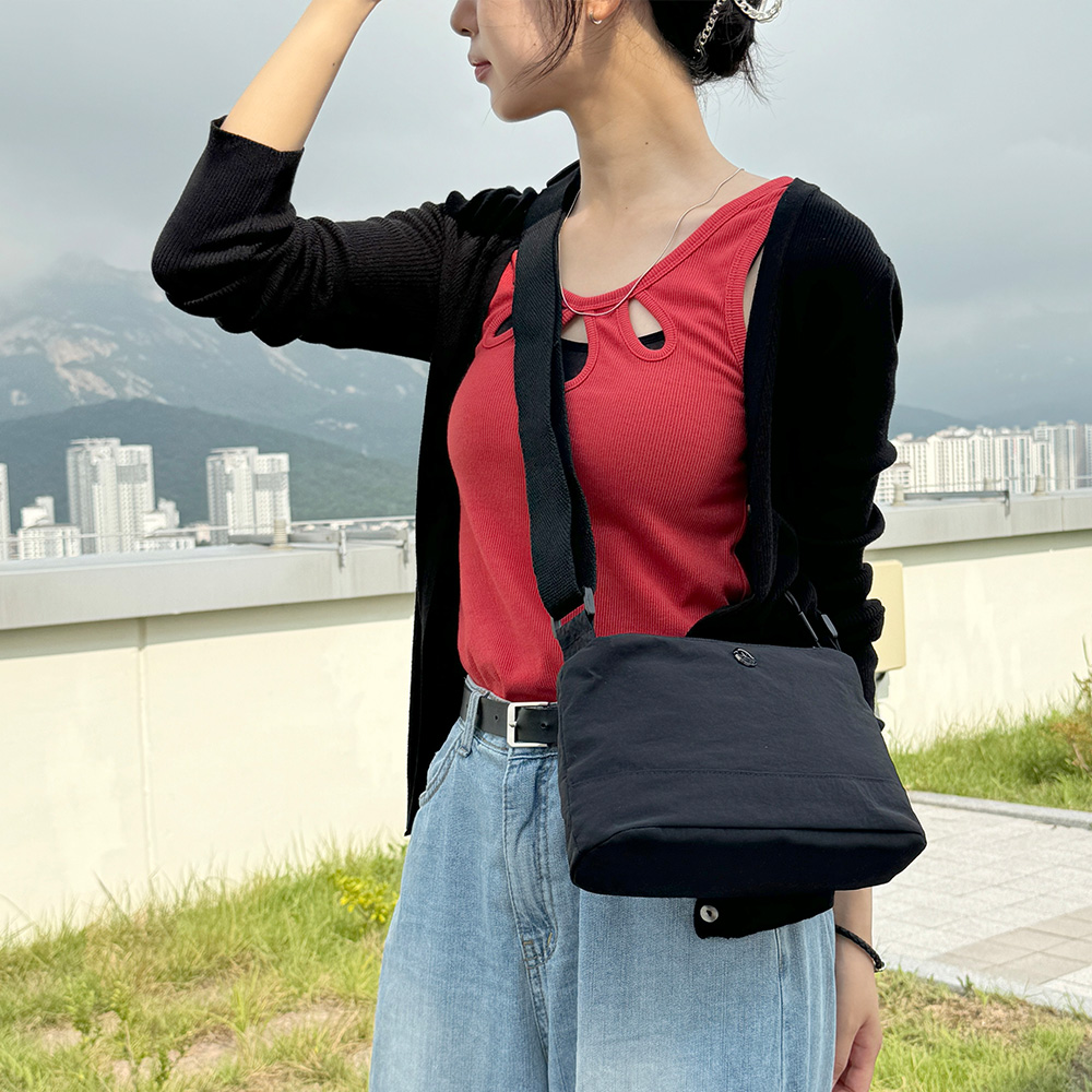 가벼운 나일론 미니 크로스백 초경량 캐주얼 미니백 엄마 할머니 나들이 외출 작은가방 이미지 6