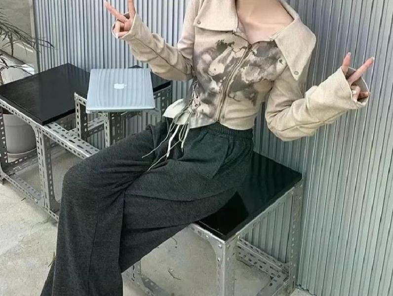 여친룩 데이트룩 빈티지 불규칙한 긴 소매 티셔츠 봄 가을 슬리밍 통통한 여성 탑 커버 오트밀 S - 상세 이미지 5
