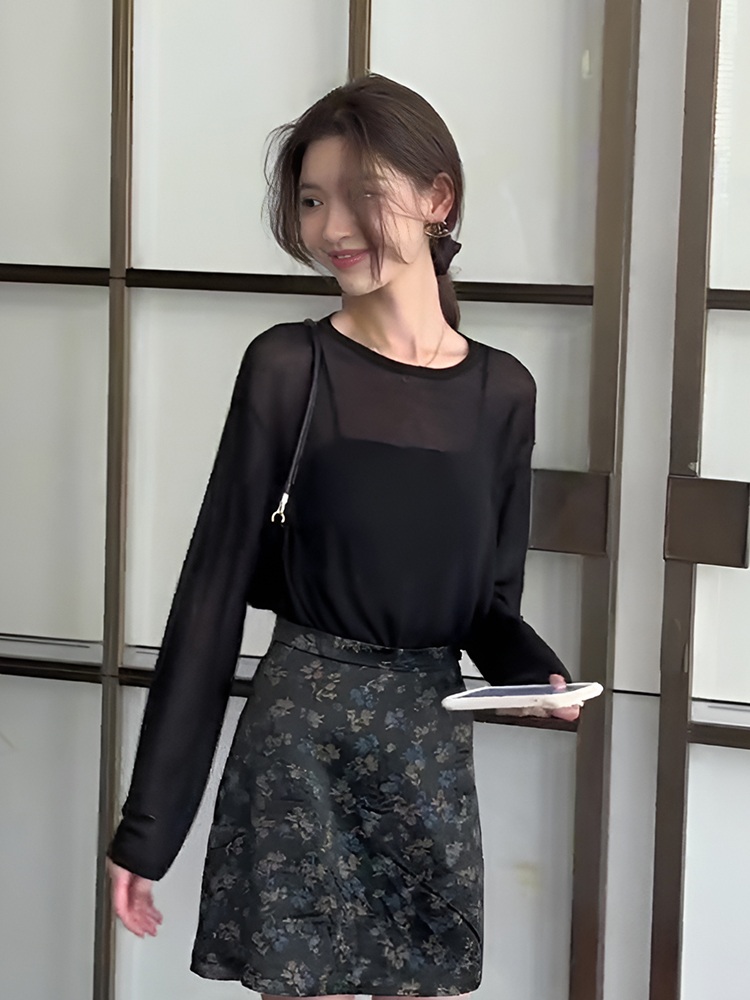 김지원 티셔츠 시스루 공항패션 긱시크 여름 의상 옷 패션 - 상세 이미지 2