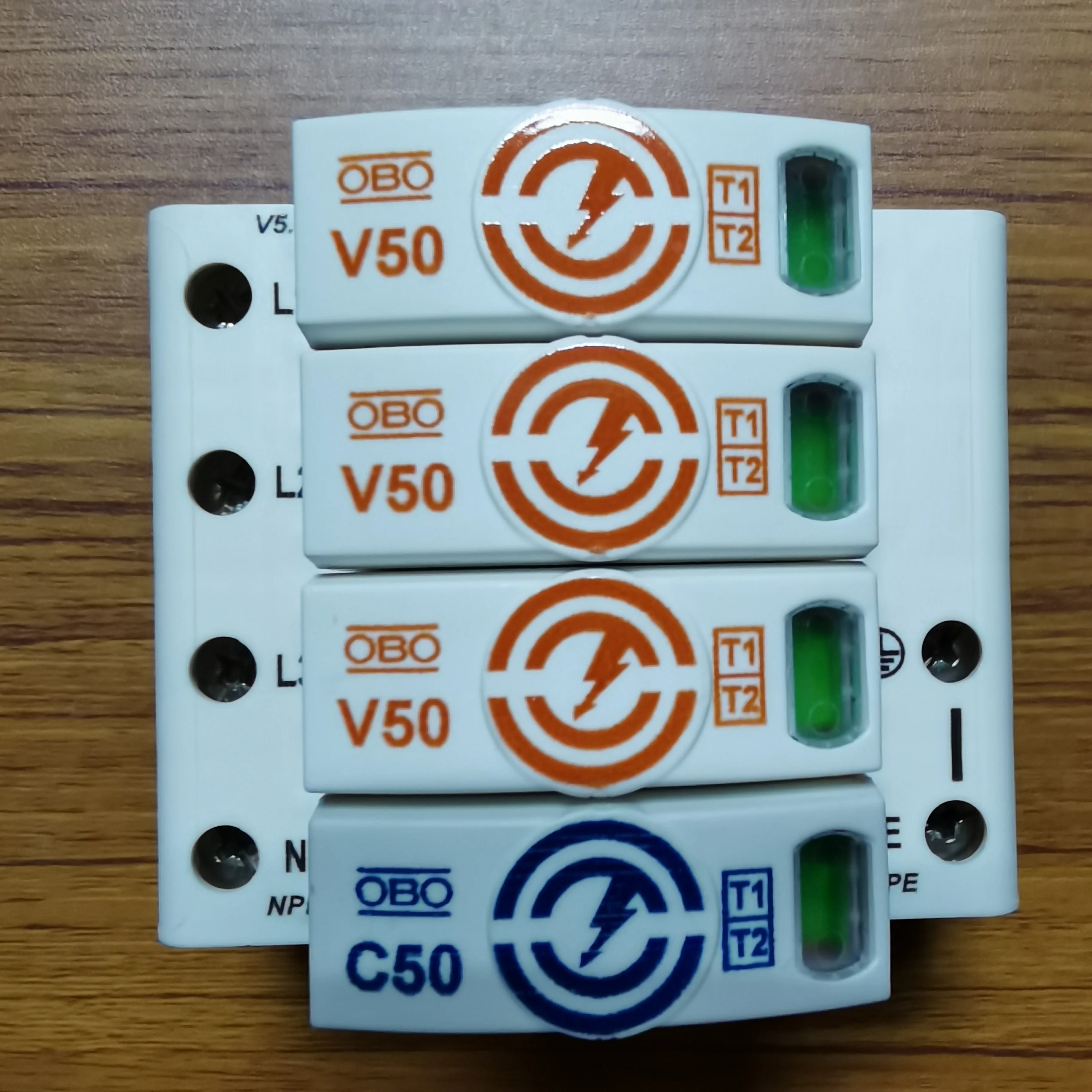 OBO 일류 전원공급장치 보호기 V50-3 NPE FS-385V 서지 5093592