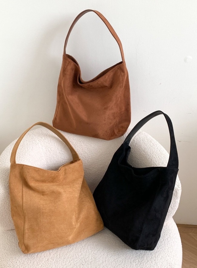 가죽 스웨이드 빅 스퀘어 쇼퍼 숄더백 여성 직장인 보부상가방