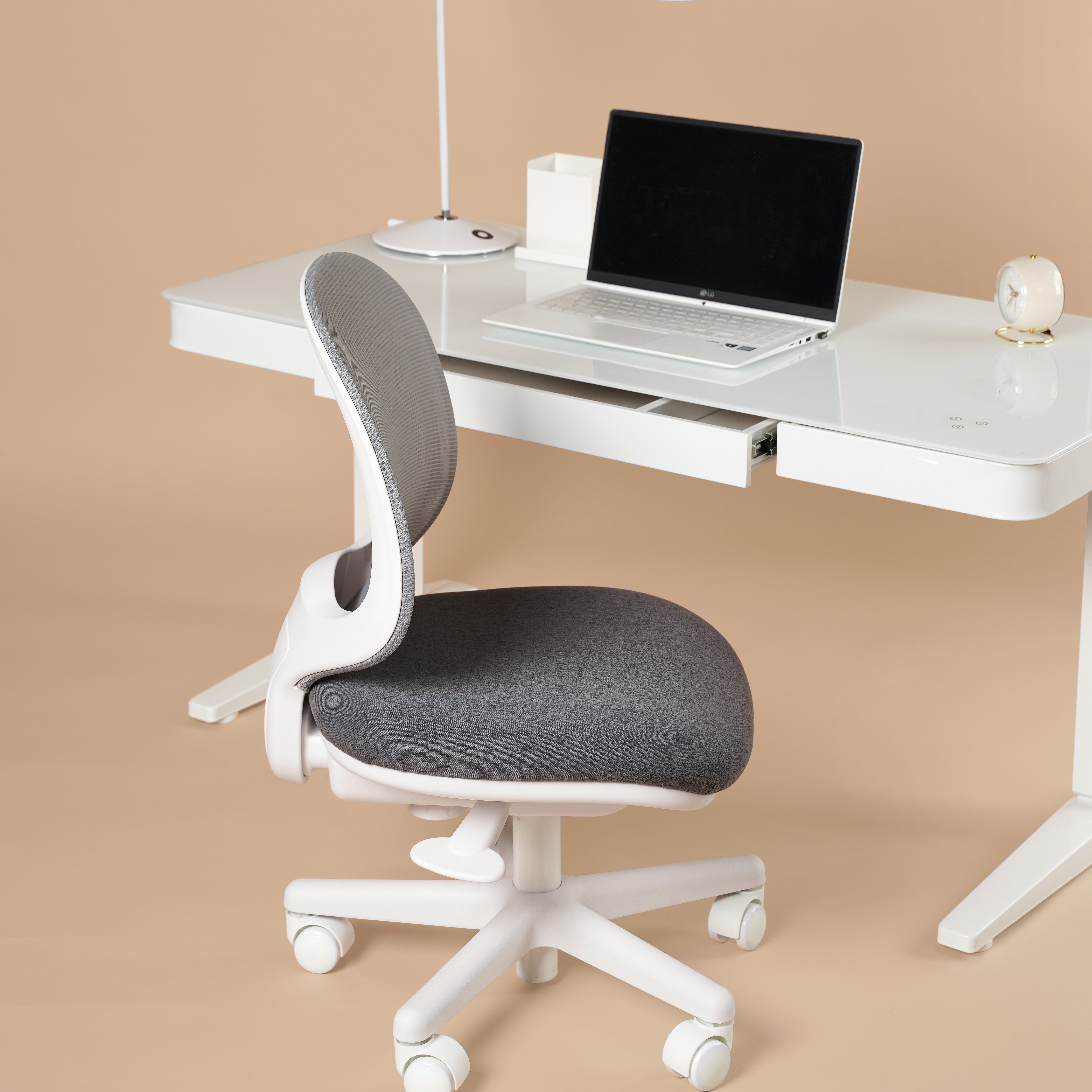 초등학생 책상 어린이 전동 높낮이조절 디플라노 모션데스크