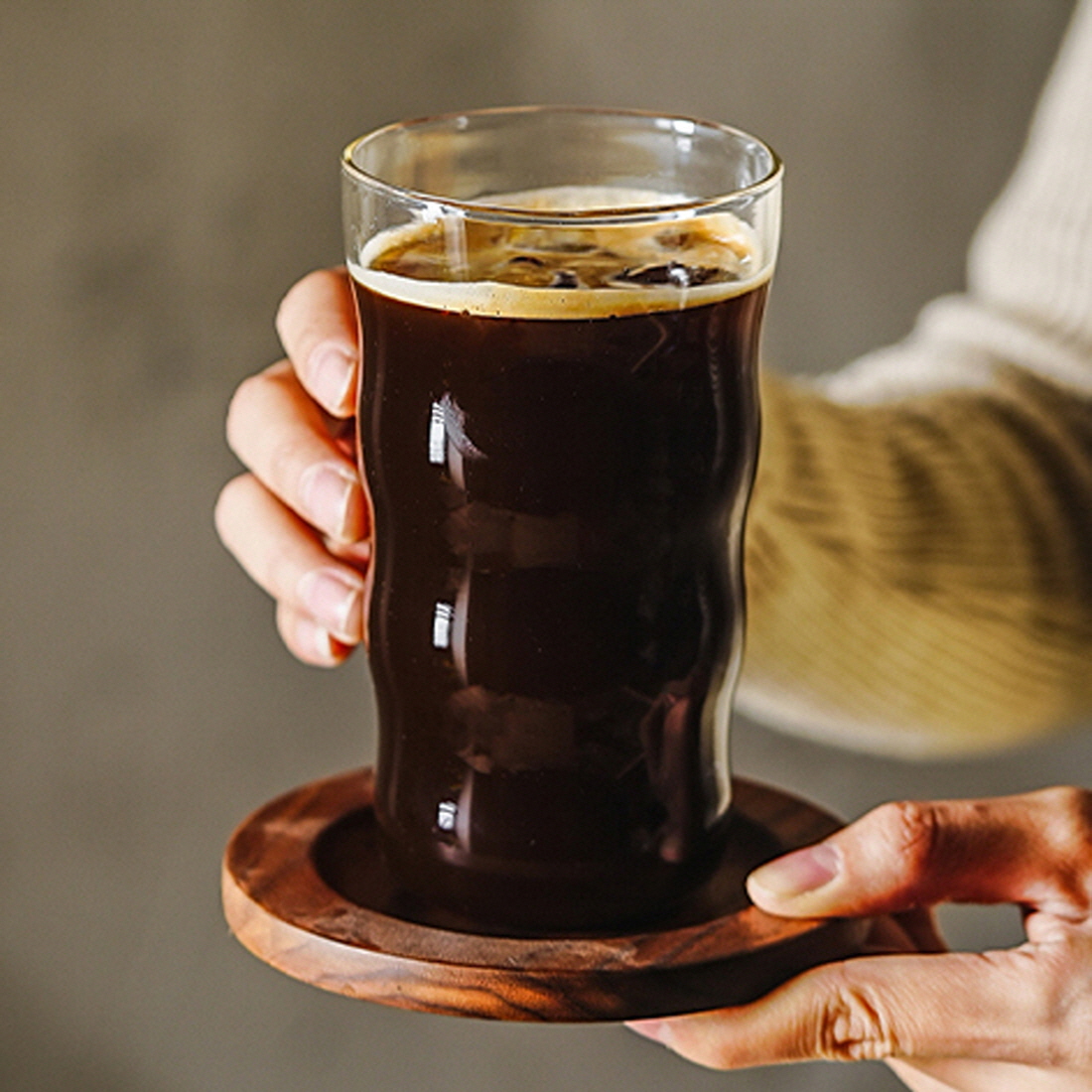 홈카페 플로우 플랫화이트 아이스아메리카노 아인슈페너 잔 내열 유리컵 475ml