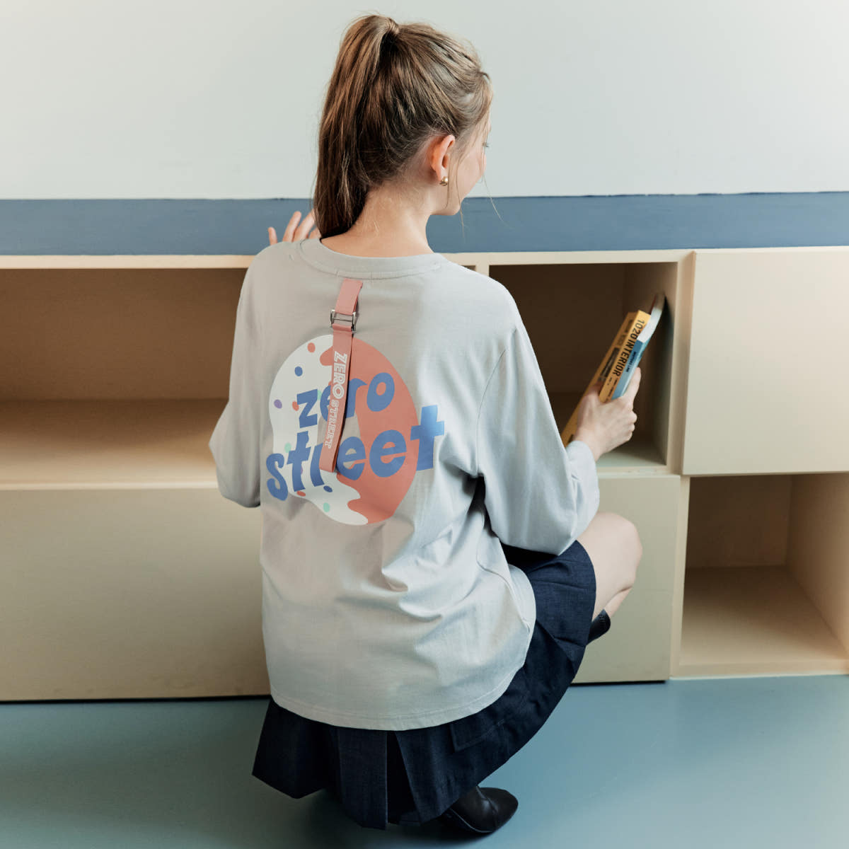 제로스트릿 [제로스트릿][2컬러] 백도넛 스트랩 티셔츠 LONG SLEEVE BACK DONUT T-SHIRT