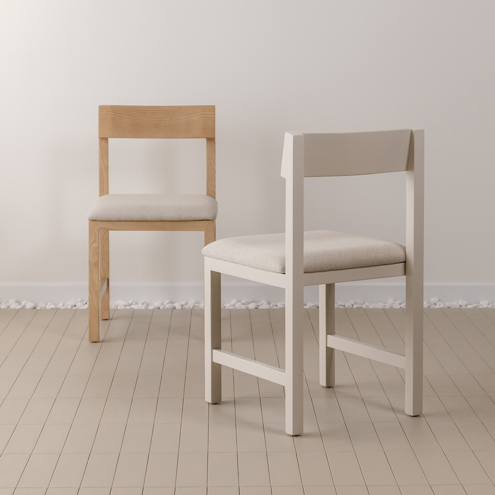 테이블의자 나무 원목 식탁 의자 패브릭 다이닝 코르체어