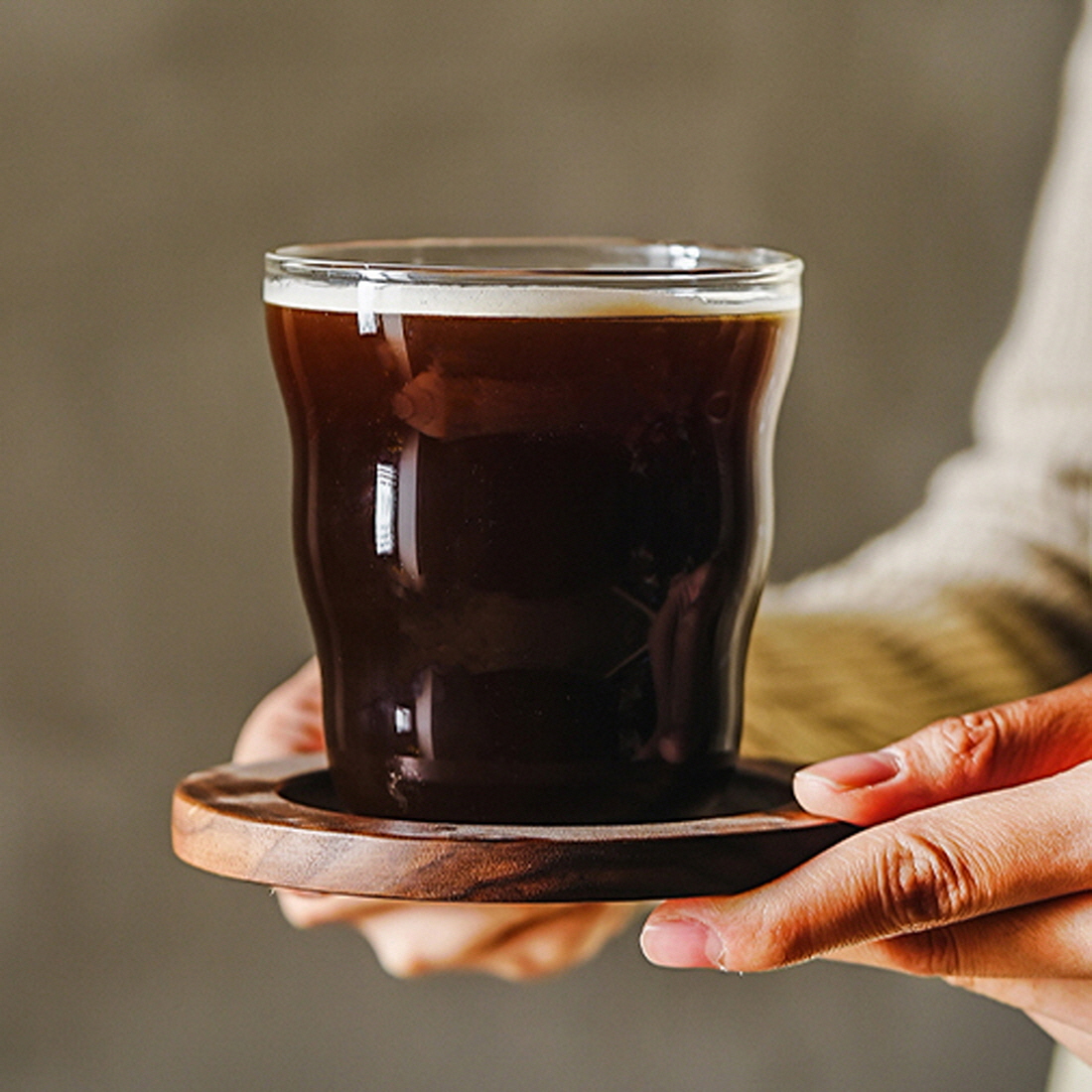 플로우 홈카페 플랫화이트 아이스아메리카노 아인슈페너 잔 내열 유리컵 400ml