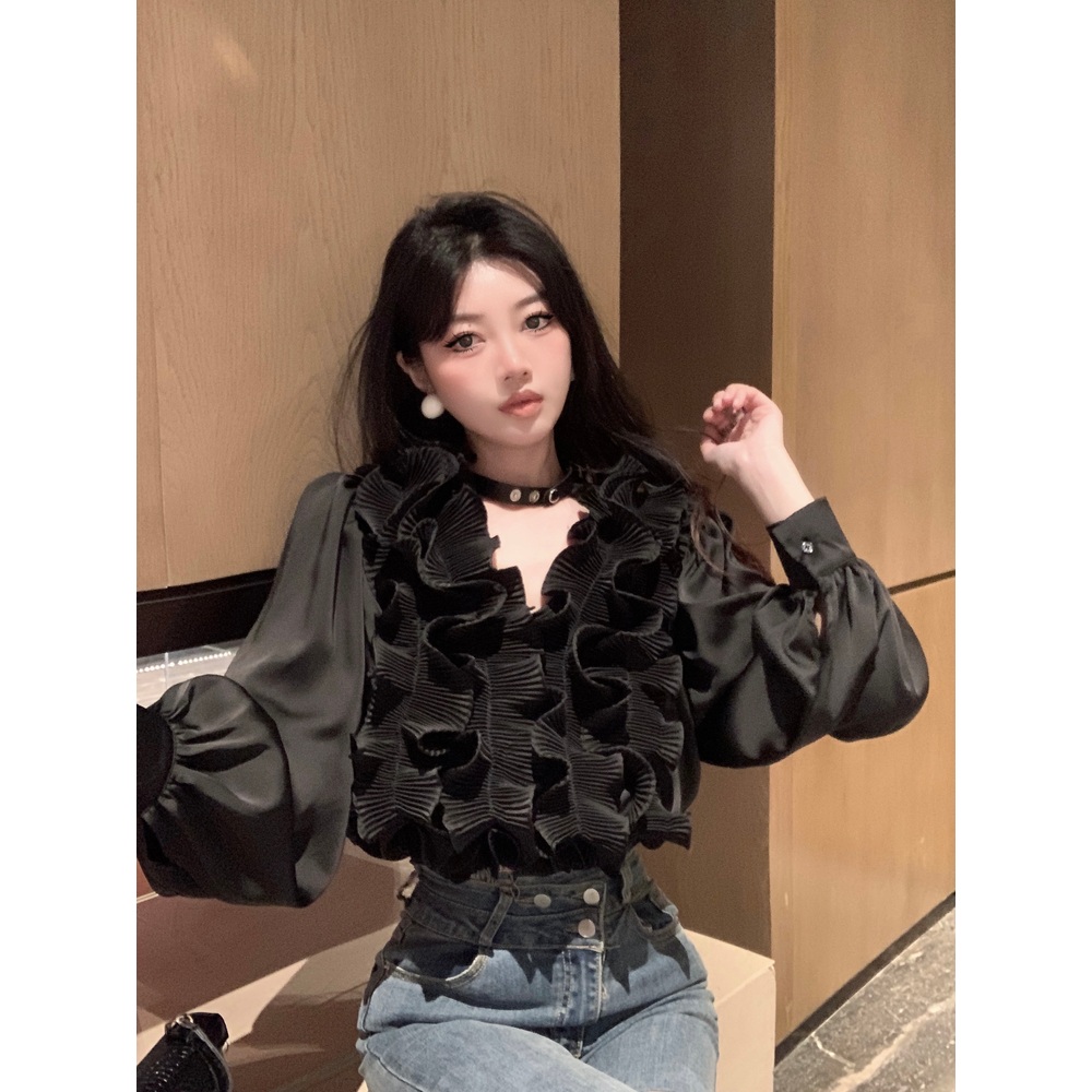 입체플라워 러플 쉬폰블라우스 화이트 블랙 가을 겨울 고급 오피스룩 출근 여배우 드라마 코디 이미지 6