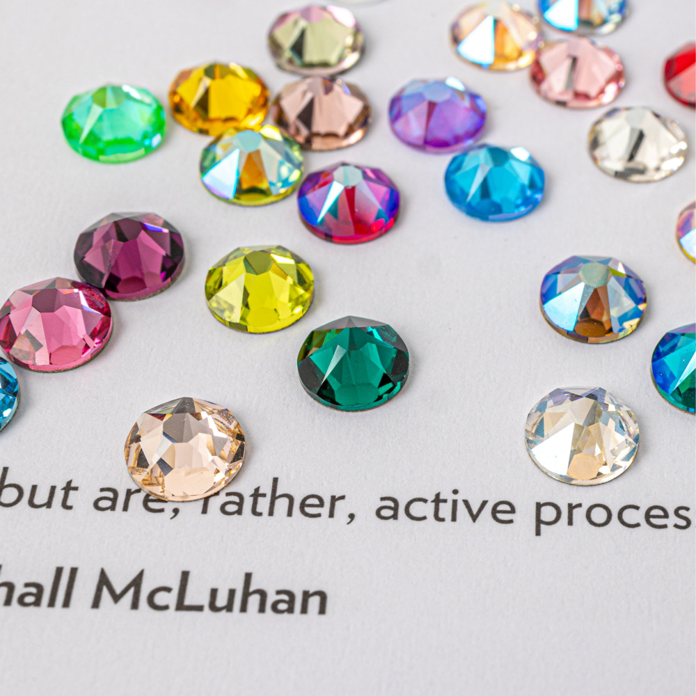 스와로브스키 2088 ss3 100개 1.5mm 크리스탈 평스톤 네일아트 스톤파츠