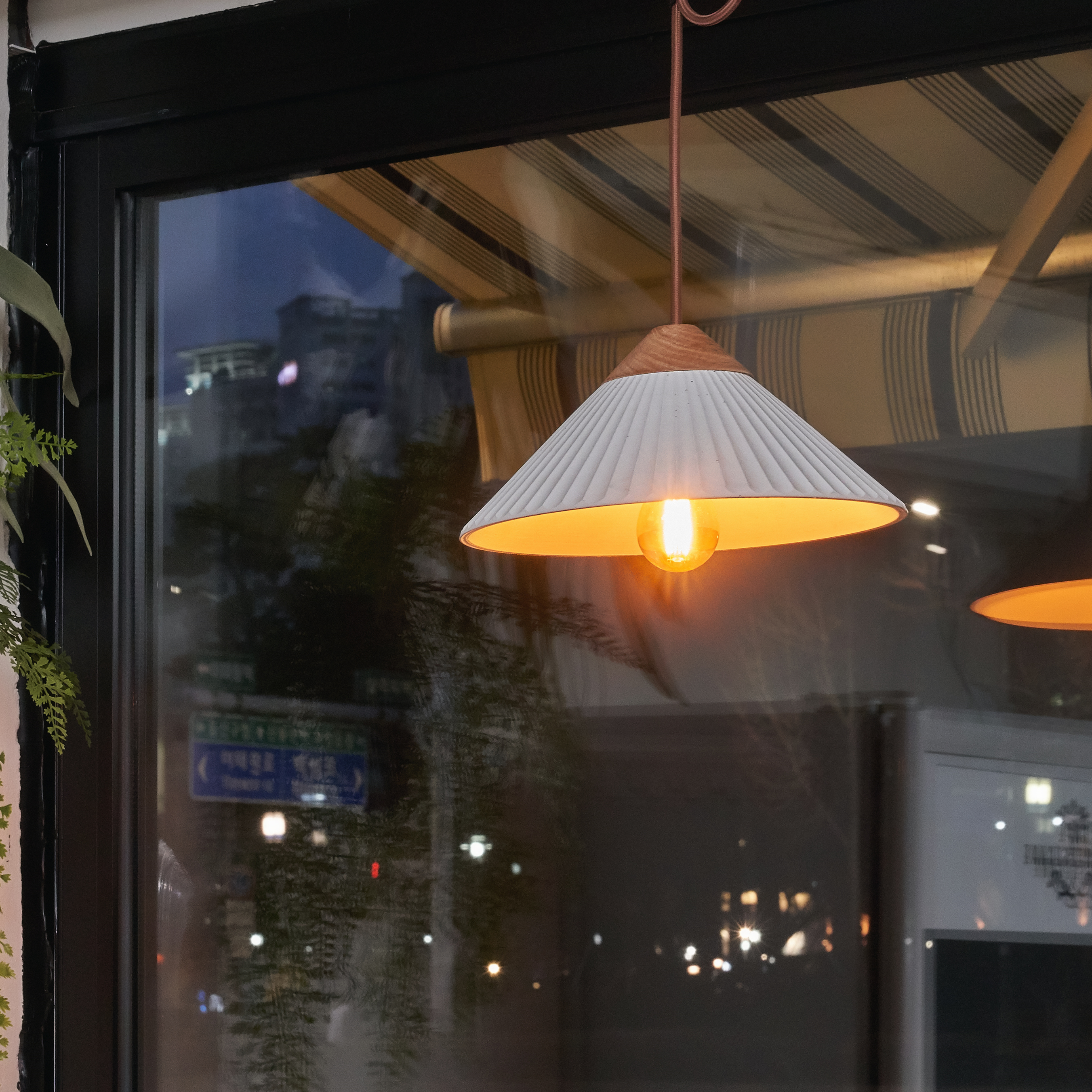 레일 펜던트 조명 식탁조명 뭉클 레나 카페등