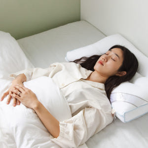 알러지케어 항균 어깨와 목이 편한 국내산 마이크로화이버 경추 베개솜 50... 솔직 후기 | 실제 배치 사진 포함 - 상품 이미지 1