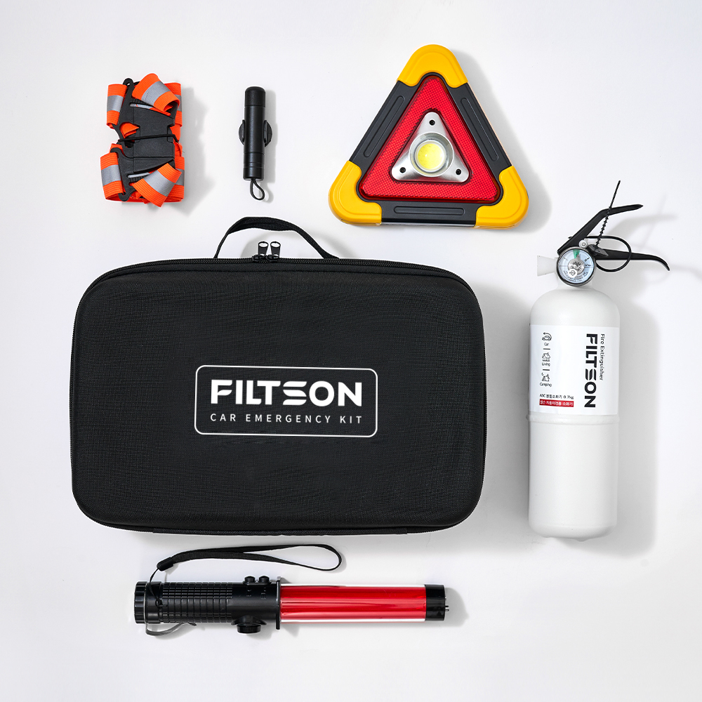 필슨 1분 탈출, 자동차 비상 안전 키트 / 차량용소화기 삼각대 경광봉 차량용망치 안전조끼
