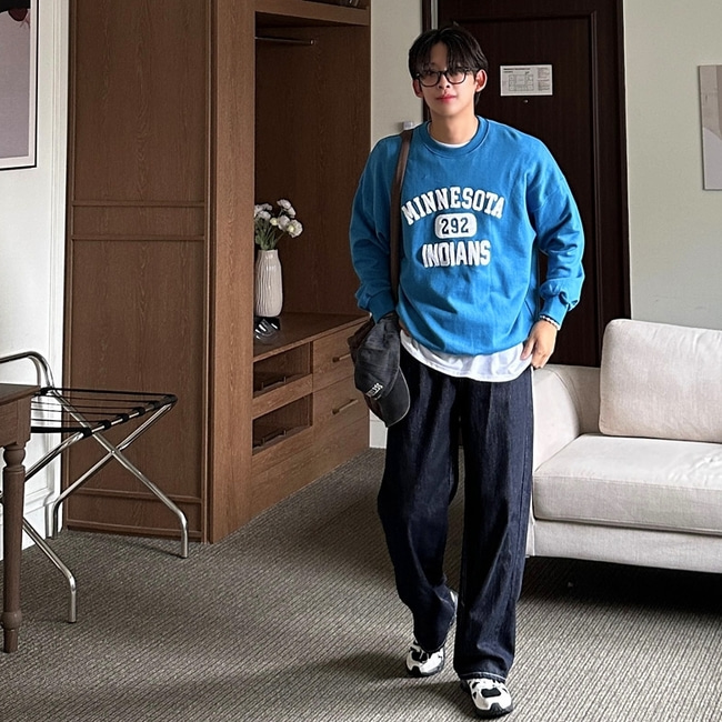 남자 베투 봄 가을 사계절 논페이드 원턱 생지 와이드 데님 - 상세 이미지 4