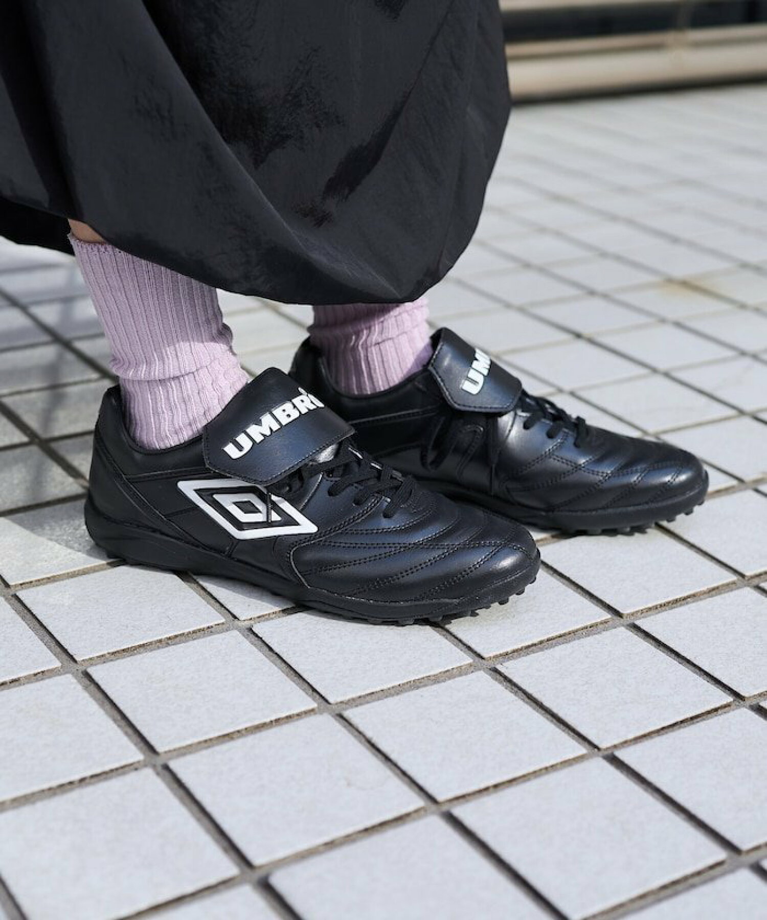 (예약 접수) 엄브로 UMBRO x 프릭스 스토어 스페셜 풋볼 슈즈 스니커즈 블랙 - 상품 이미지