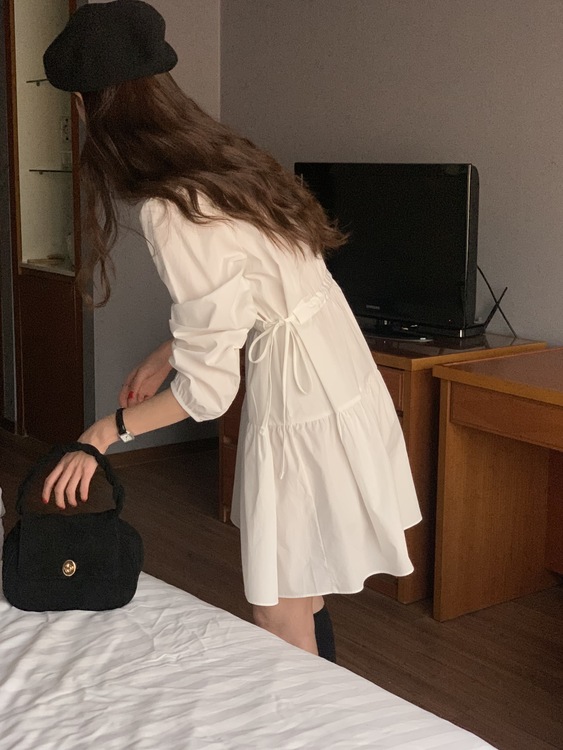치즐링 라운드넥 코튼 허리 스트링 긴소매 셔링 캉캉 A라인 플레어 미니 원피스 - 상세 이미지 3