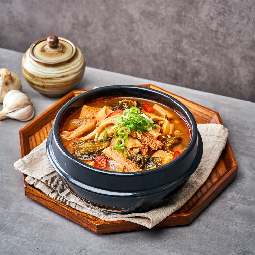 맛집 얼큰한 내장탕 750g 4팩 용량업 곱창 깐양 푸짐한 국밥 해장국 : 1936육개장터