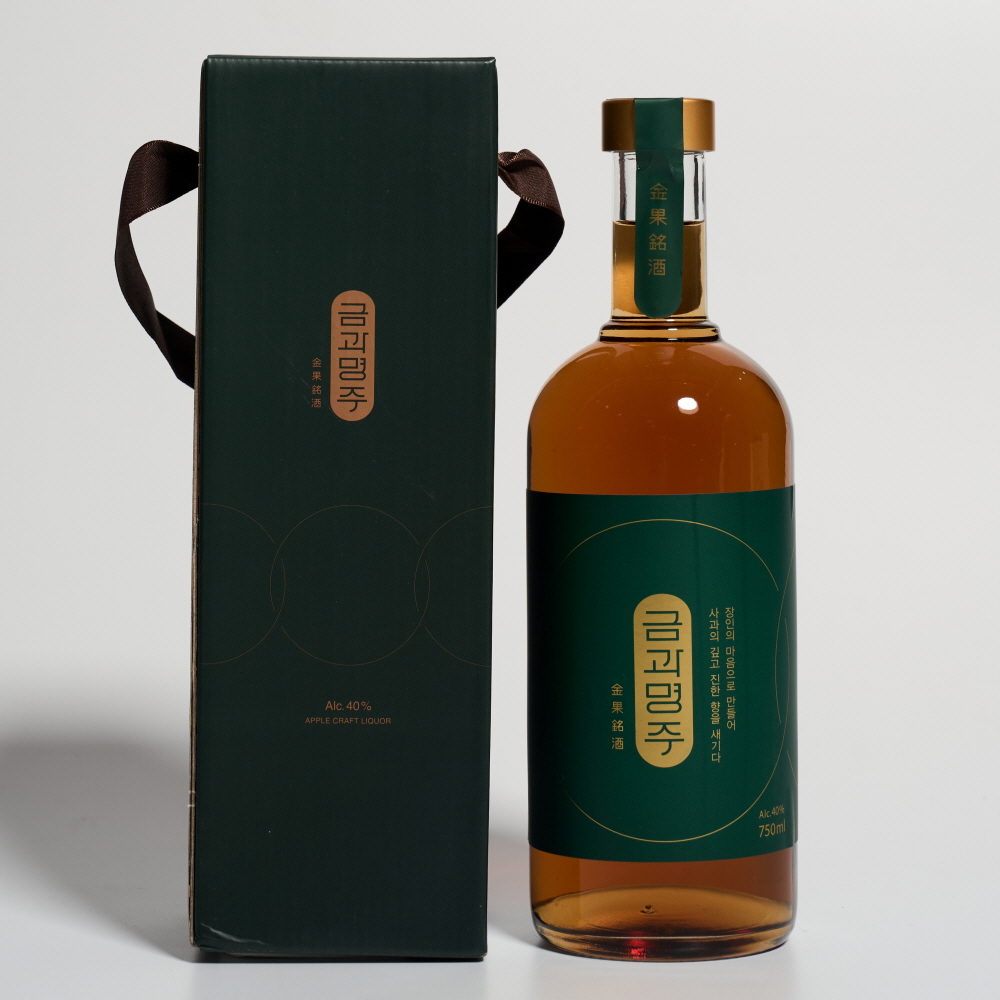 금과명주 40도 750ml 사과 브랜디 리큐르 선물 한국애플리즈 (케이스포함) - 메인 이미지