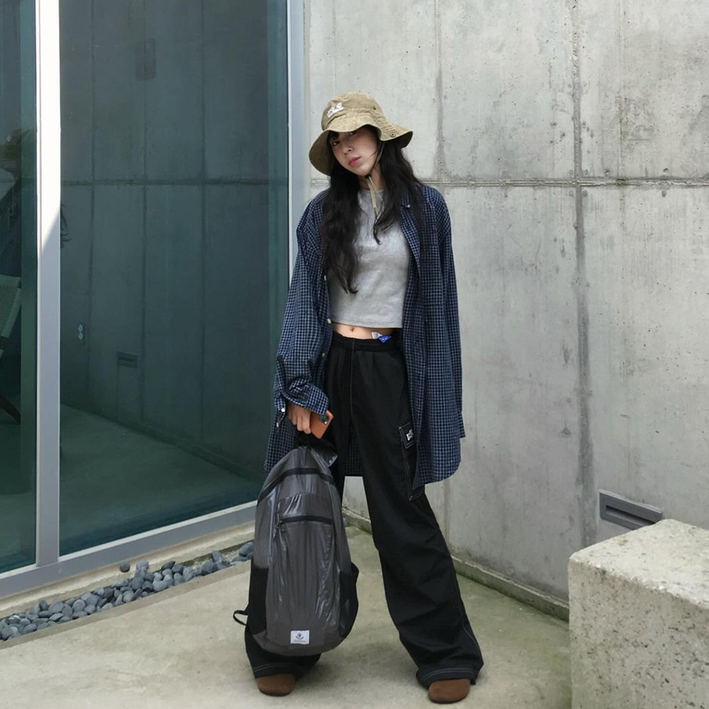 폴딩백팩 24L 초경량 백팩 휴대용 접이식가방 등산 레저 하이킹 그레이 - 상세 이미지 3