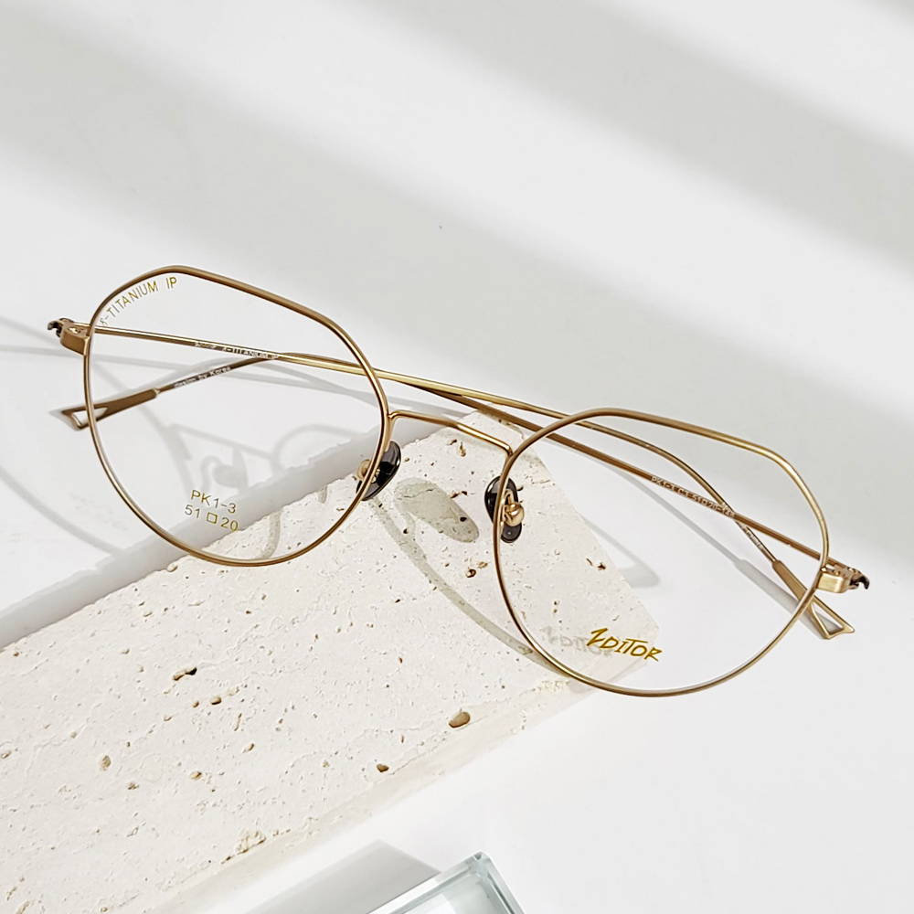 크라운판도 엔틱 가벼운 티타늄 안경테 블루라이트 차단 안경