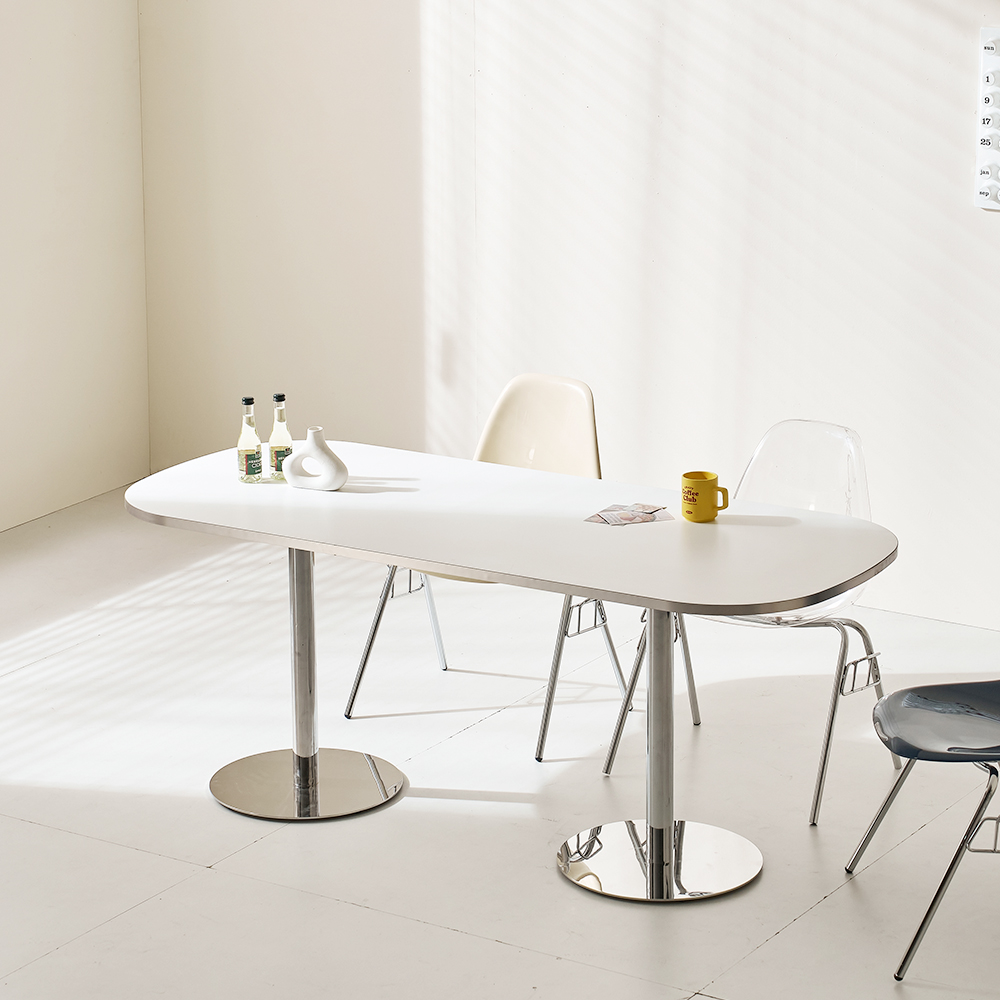 루밍 실버 타원형 식탁 카페 테이블 1600 화이트