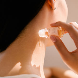 아로마티카 퓨어 앤 소프트 페미닌 퍼퓸 5ML 미스틱 허벌 라벤더 그리너... 솔직 후기 | 피부 타입별 분석 - 상품 이미지 4