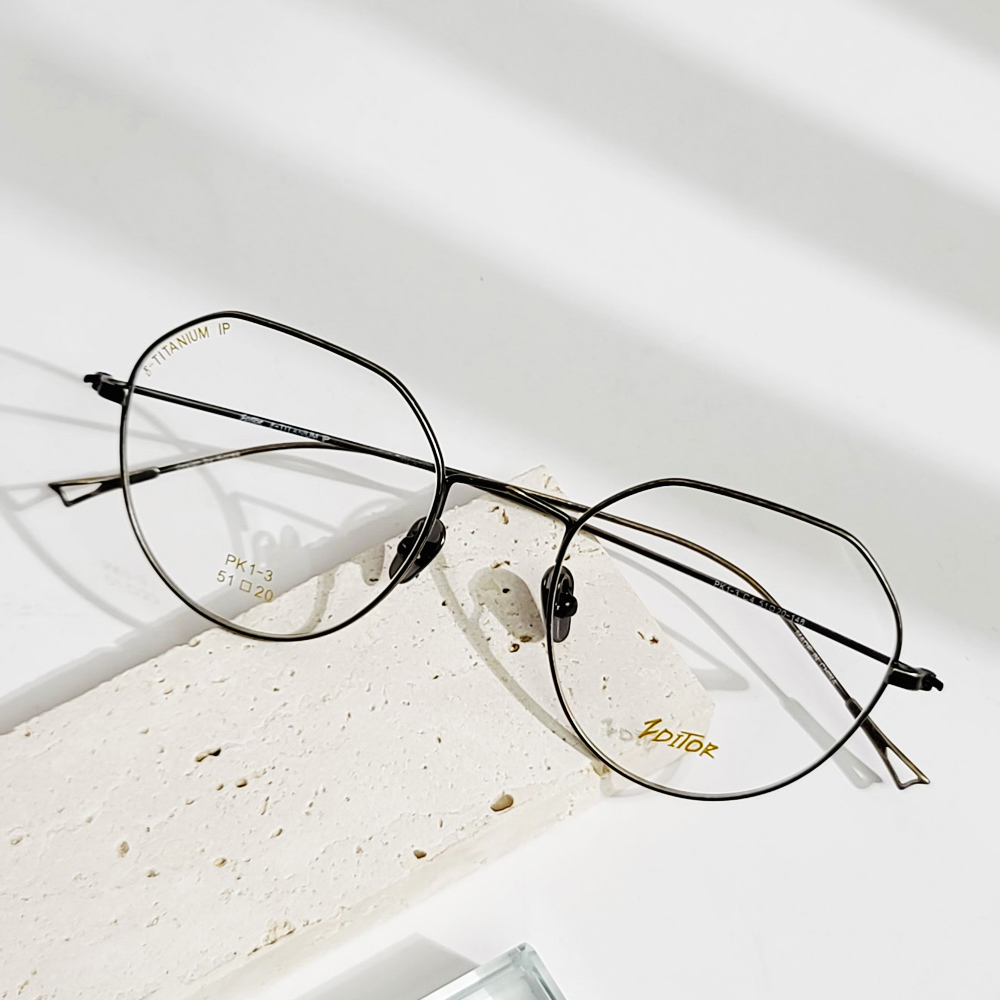 크라운판도 엔틱 가벼운 티타늄 안경테 블루라이트 차단 안경