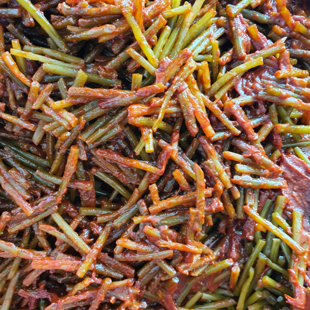 순창 장담아전통식품 수제 고추장 마늘쫑 장아찌 500g - 상품 이미지