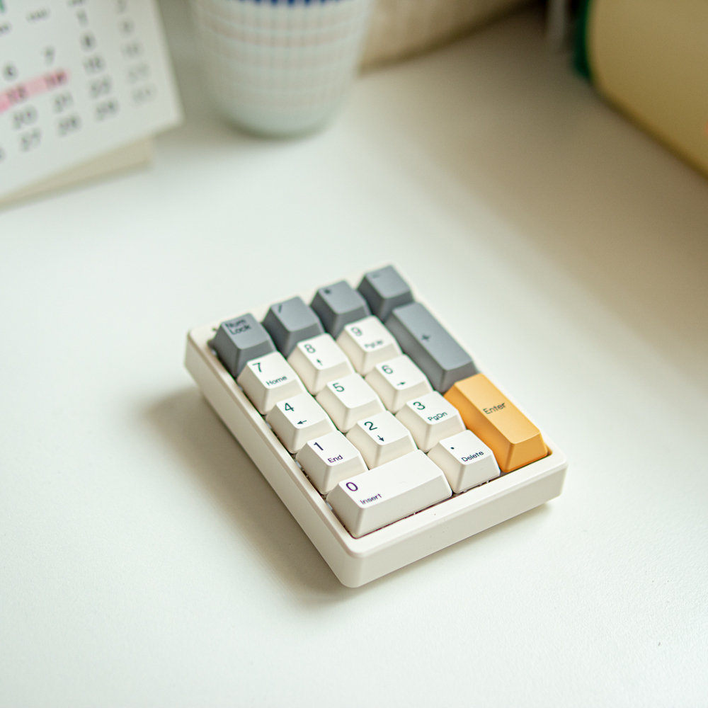 매직포스 MF17 텐키 VIA 기계식 넘패드 숫자 넘버 키패드 키보드 RGB 핫스왑 제품 이미지