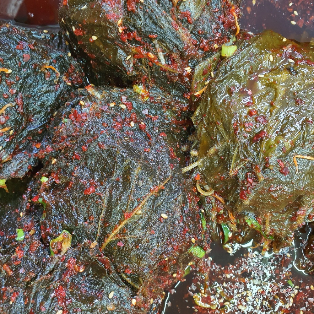 순창 장담아전통식품 콩잎김치 초록콩잎 양념장아찌 500g - 상품 이미지
