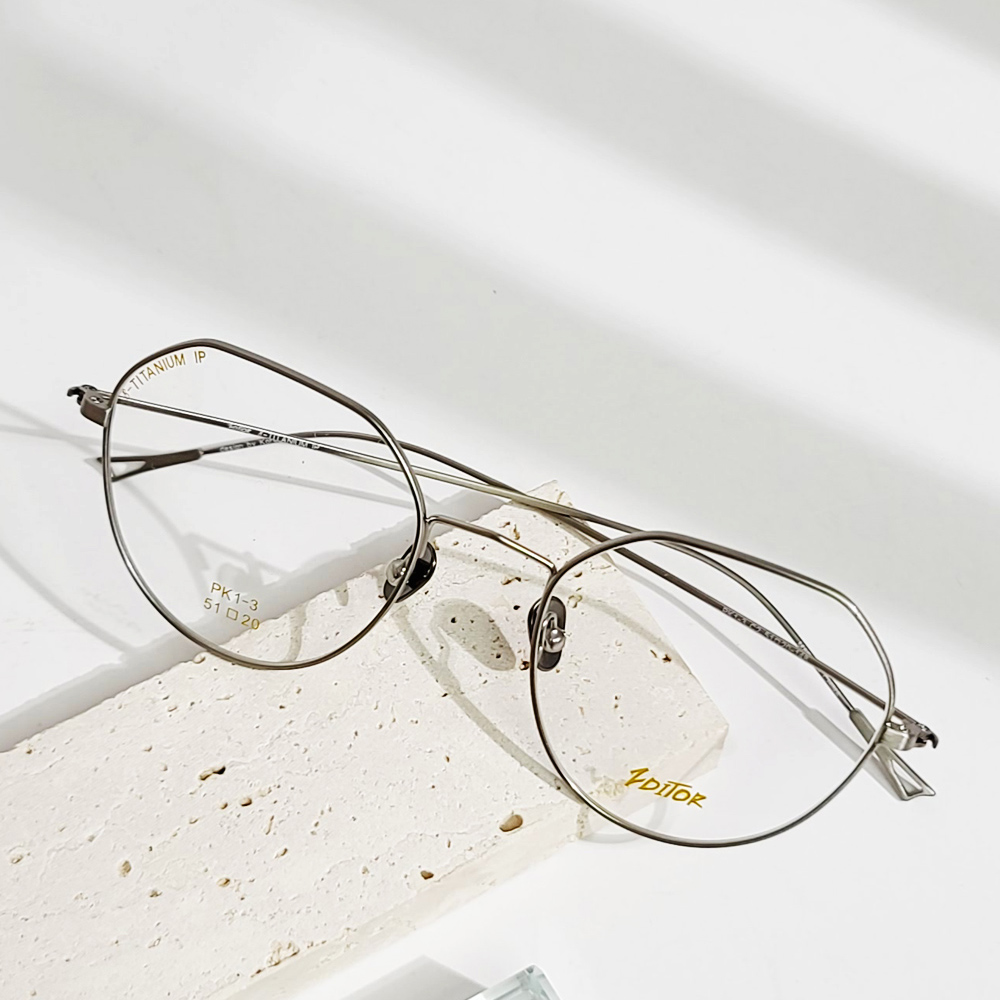 크라운판도 엔틱 가벼운 티타늄 안경테 블루라이트 차단 안경
