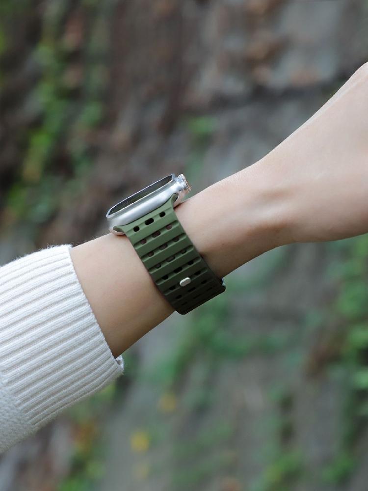 애플워치9 스트랩 통기성 마그네틱 홀 스포츠 투톤 밴드 블랙 49mm(울트라1/2) 이미지 6