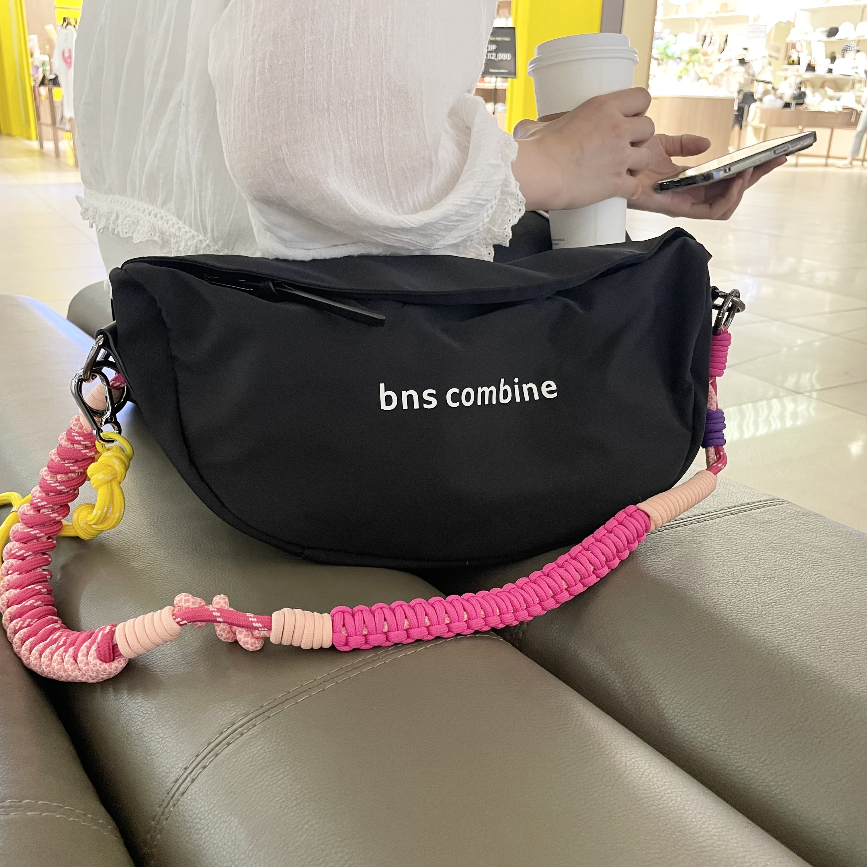 mddas 도난방지 여행용 크로스백 반달 보부상 유럽여행가방 슬링백 크로와상 나일론 미니