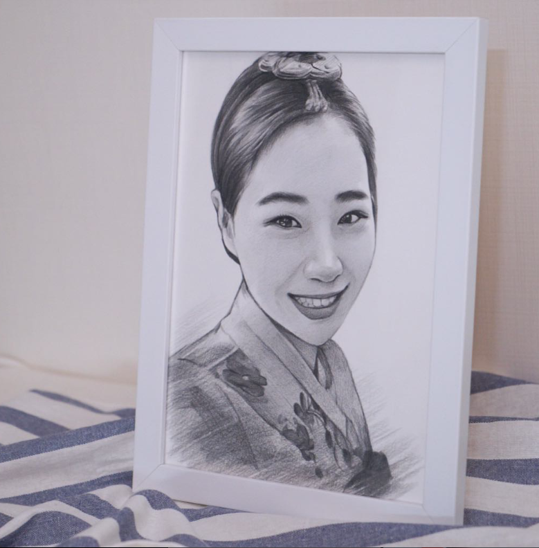 연필초상화주문제작 A4일반화1인 2인 선물 가족 웨딩 돌 팝아트 퇴임선물 사은회 인테리어 - 상세 이미지 5
