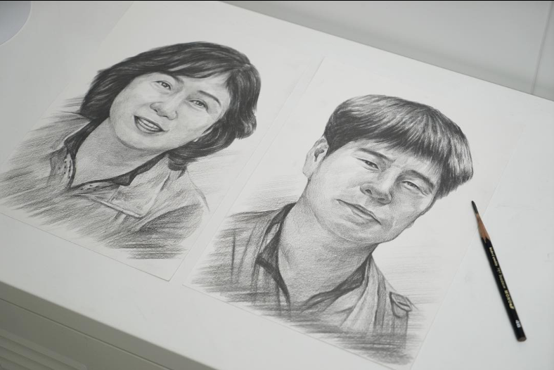연필초상화주문제작 A4일반화1인 2인 선물 가족 웨딩 돌 팝아트 퇴임선물 사은회 인테리어 이미지 8
