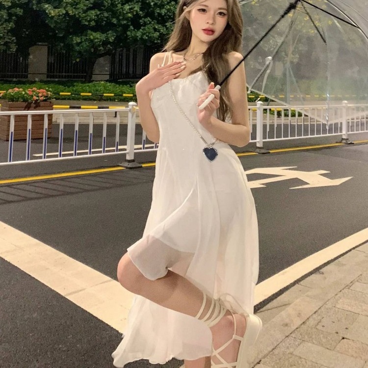 아이브 가을 원피스 화이트 공항패션 셔링 민소매 의상 옷 패션 - 상품 이미지