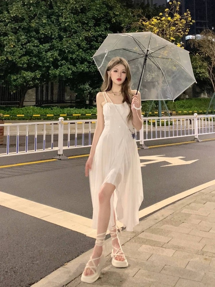 아이브 가을 원피스 화이트 공항패션 셔링 민소매 의상 옷 패션 - 상세 이미지 2