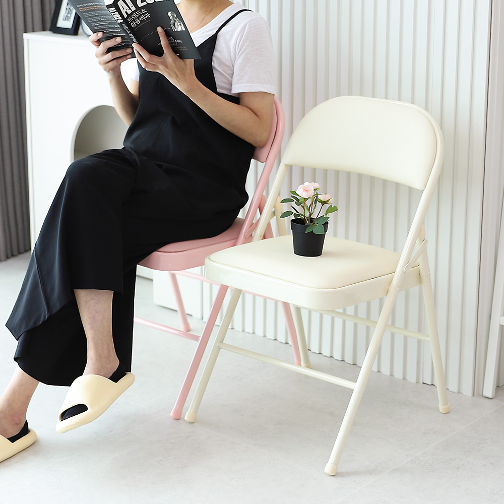 코모 크림  폴딩체어 교회 학원 철제 접이식 의자