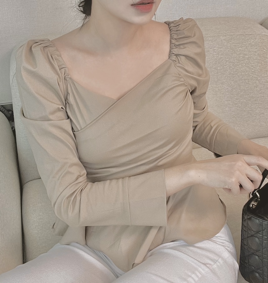 브이넥 긴팔 랩블라우스 퍼프소매블라우스 프릴 러플 봄 가을 하객룩 데이트룩 오피스 - 상세 이미지 3