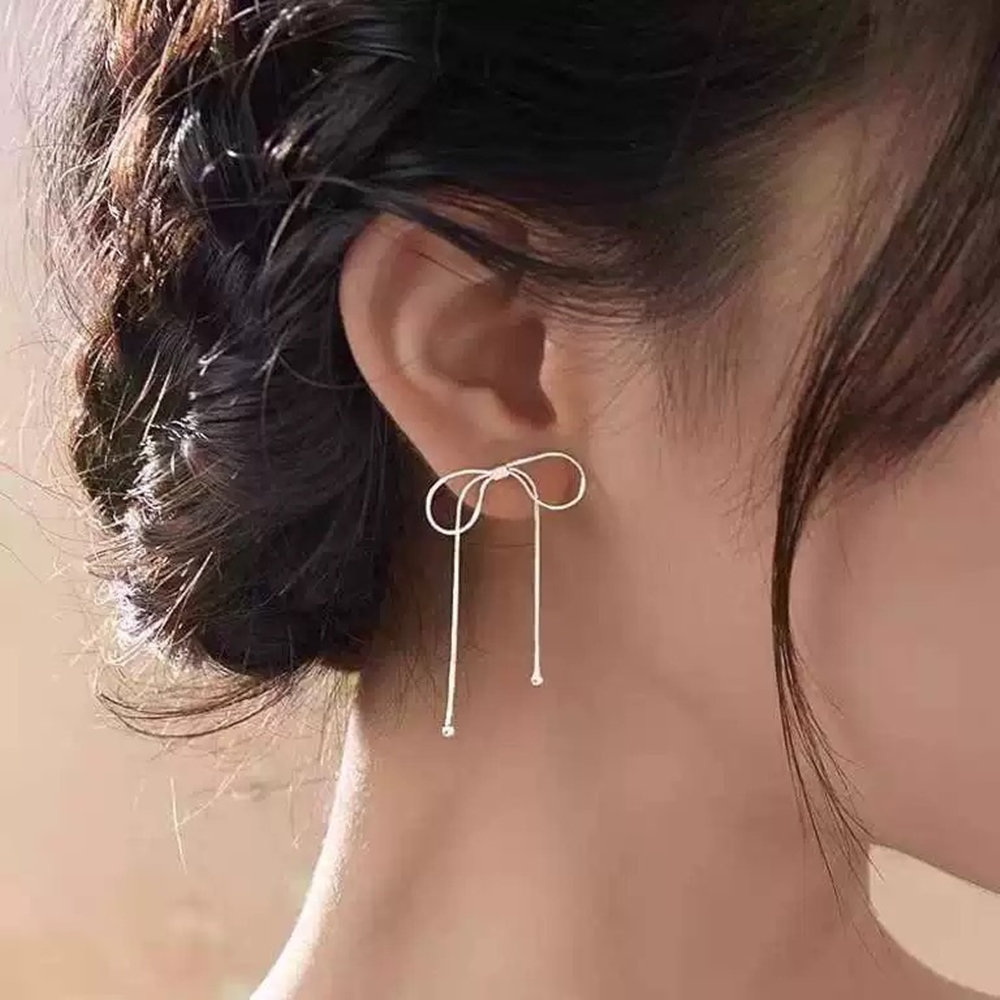 실버 925 실크 뱀줄 리본 롱 은귀걸이 E186 - 메인 이미지