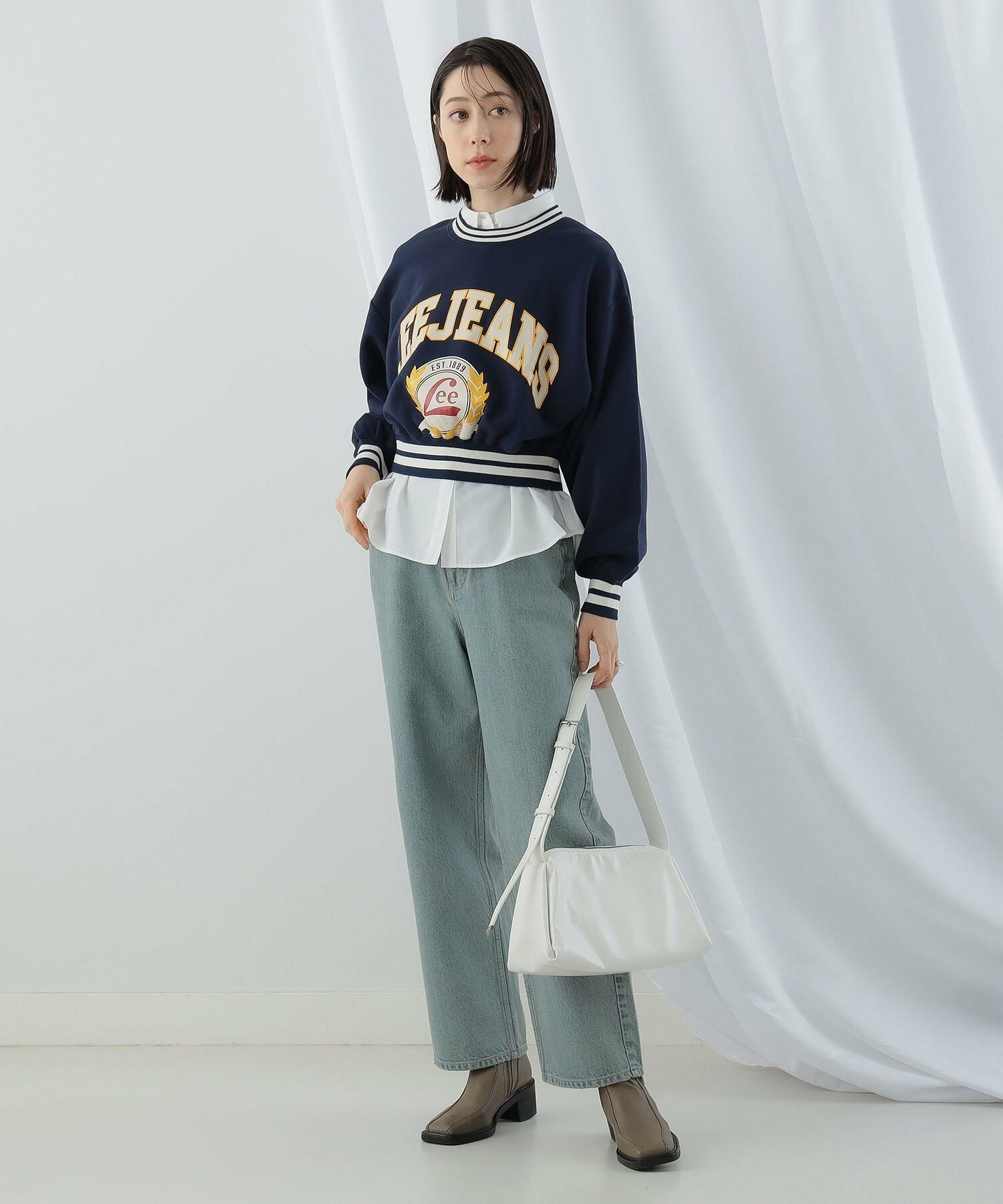 리 Lee SHORT PULLOVER SWEAT 숏 풀오버 스웨트 셔츠 여성 크롭 맨투맨 - 상세 이미지 5