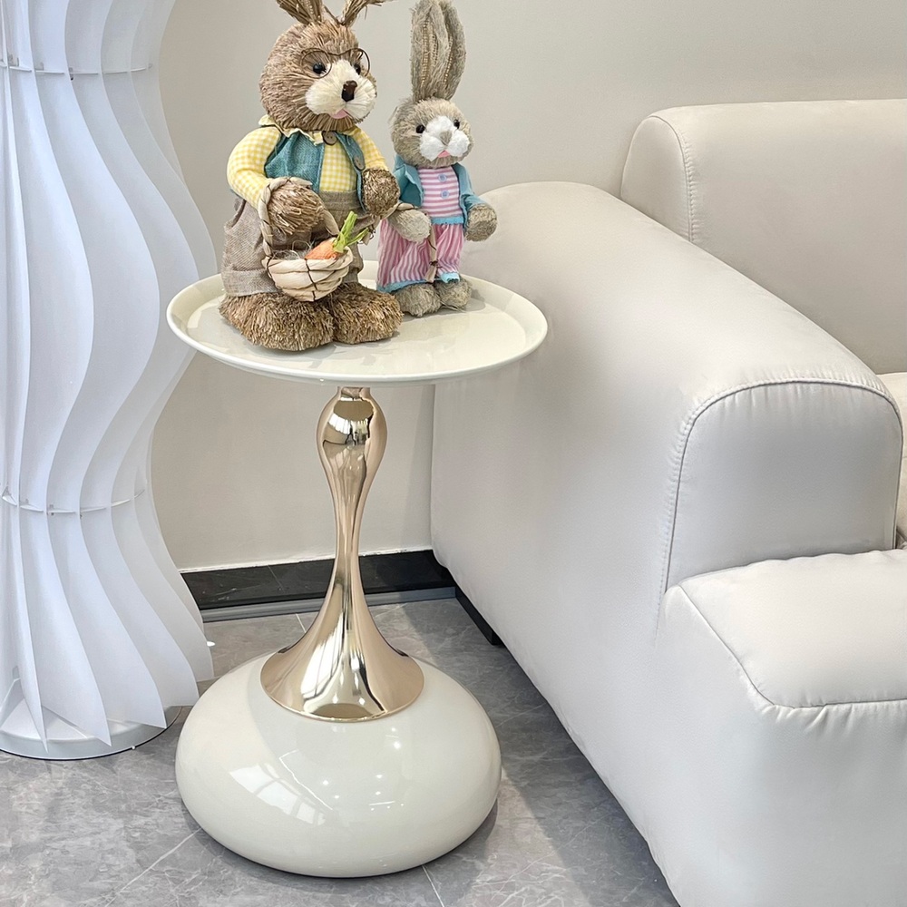 원형 사이드 테이블 거실 철체 소파 침대 옆 탁자 북유럽 인테리어