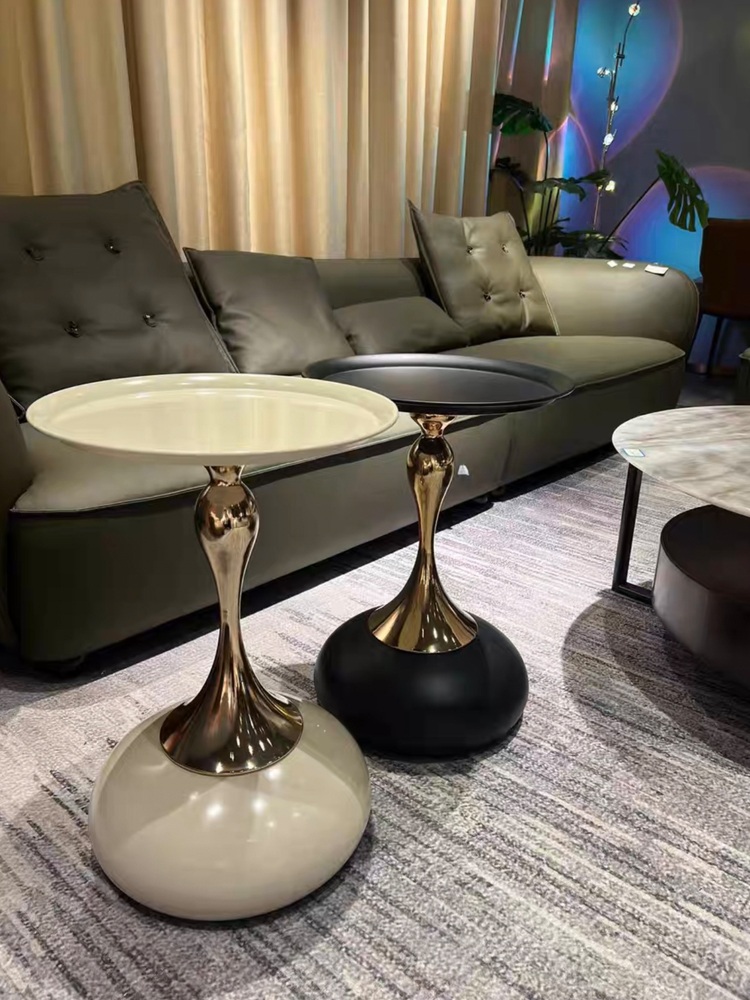 원형 사이드 테이블 거실 철체 소파 침대 옆 탁자 북유럽 인테리어