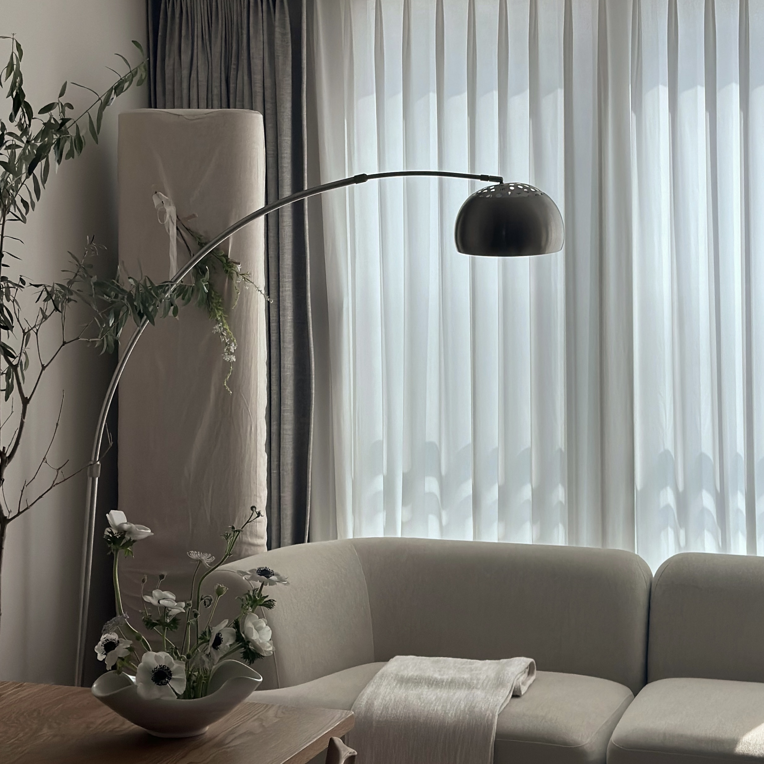 아르일랑 2배 베이직 나비주름 쉬폰 차르르 커튼 1cm 심플 도톰 화이트 형상기억